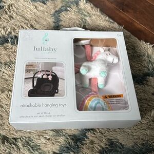 Lullaby attachable hanging toys for baby seat carrier